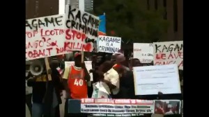 Manif.  Chicago contre le Criminel et Dictateur Paul Kagame - Juin 2011