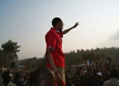 Kagame en campagne juillet 2010